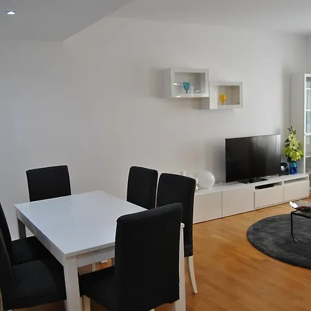 Parque Nacoes Prime 13 Lisboa