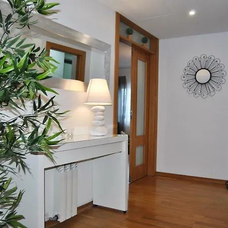 Parque Nacoes Prime 13 Apartment *