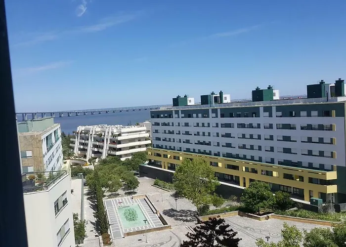 Appartement Parque Nacoes Prime 13 Lissabon